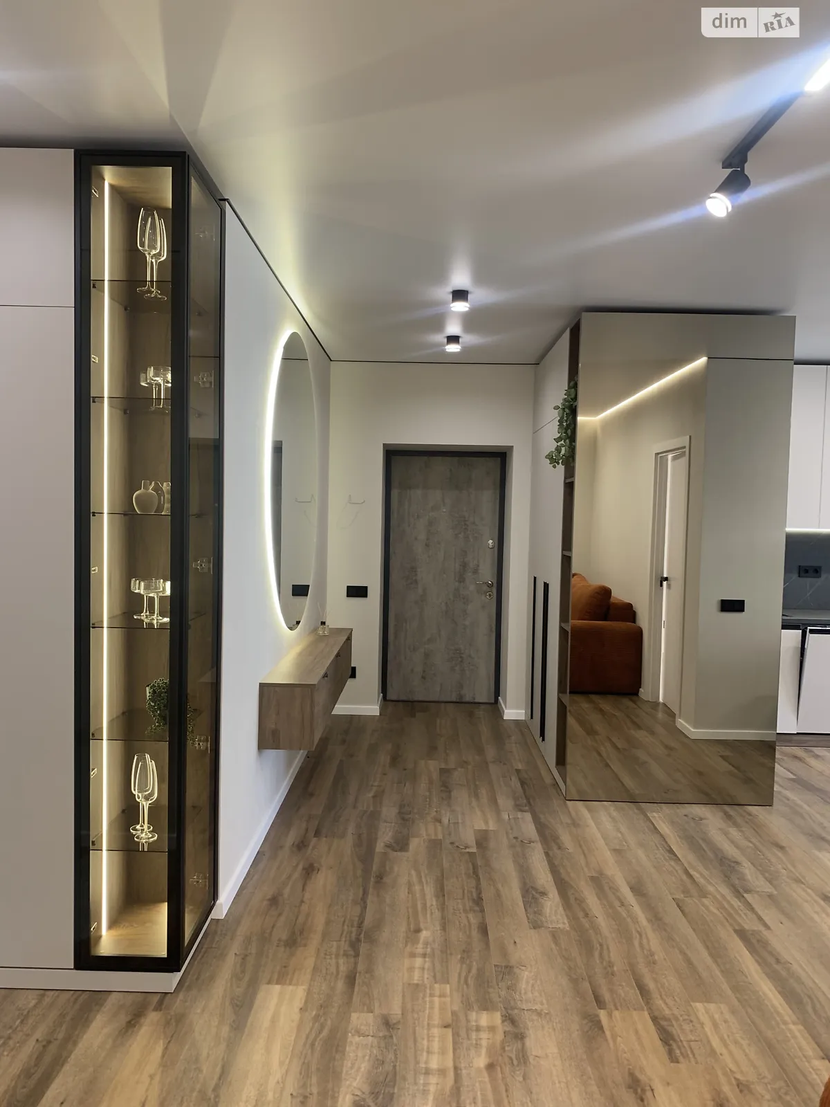 Продается 2-комнатная квартира 66 кв. м в Криховцах, ул. Приозерная - фото 1