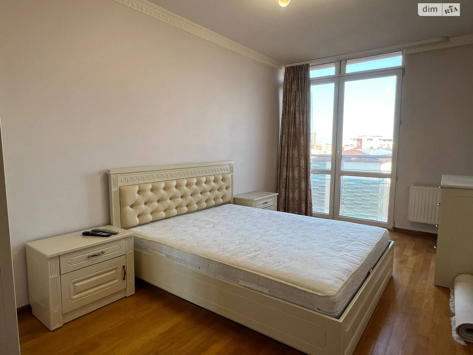 Сдается в аренду 3-комнатная квартира 83 кв. м в Черновцах, ул. Ровенская, 5А - фото 1