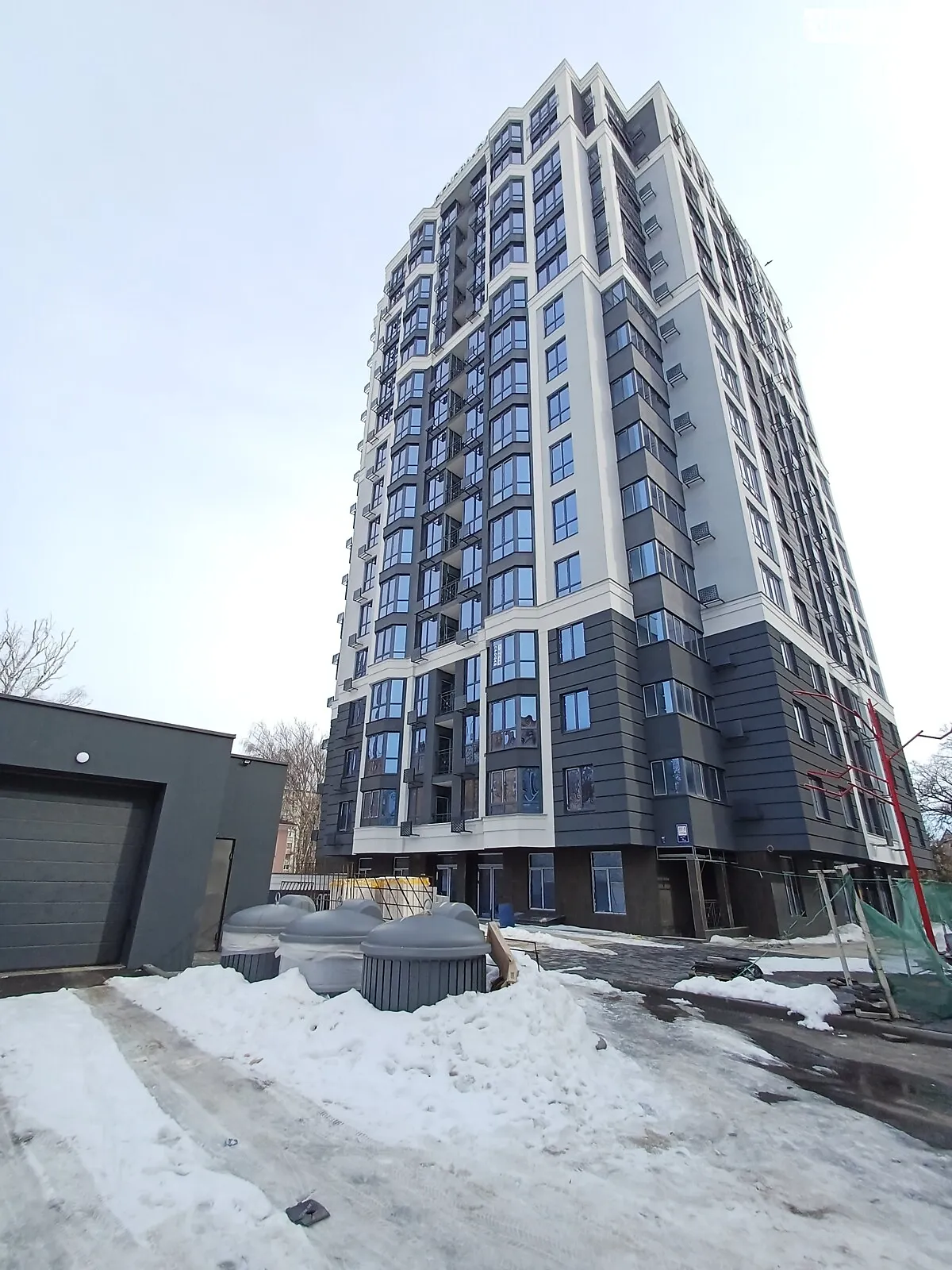 Продается 3-комнатная квартира 107.8 кв. м в Чернигове, ул. Киевская - фото 1