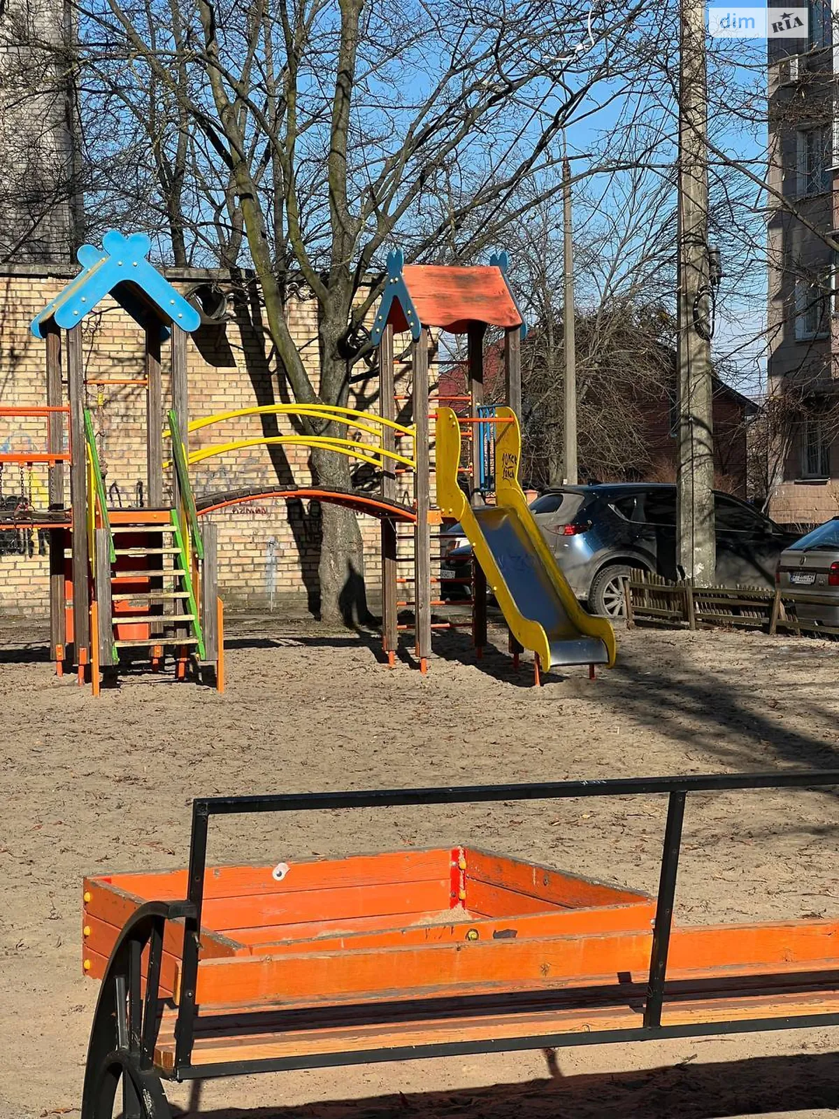 Продается 3-комнатная квартира 74.4 кв. м в Ирпене, ул. Авиаконструктора Антонова(Ленинградская) - фото 1