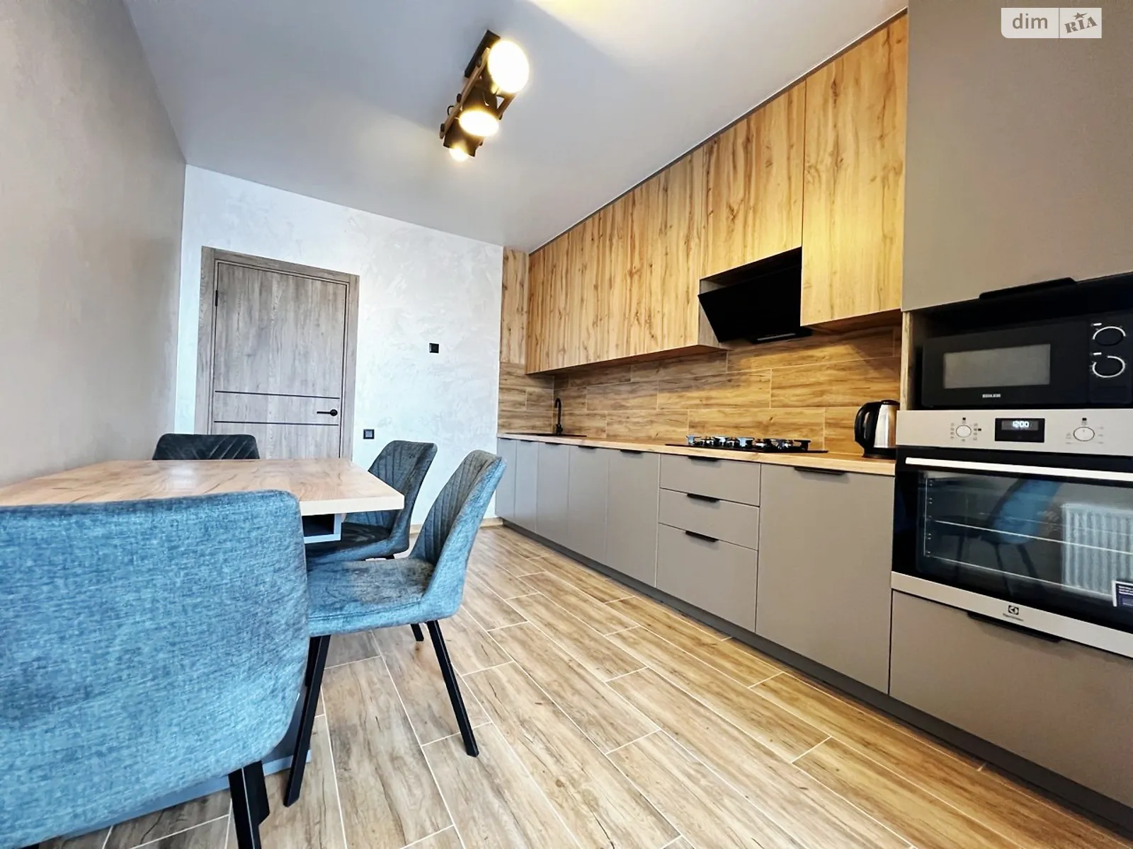 Продается 1-комнатная квартира 44.5 кв. м в Чернигове, ул. Лесная, 42Б - фото 1