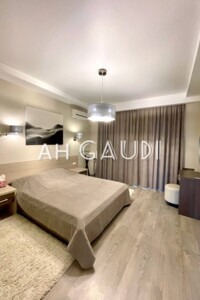 Долгосрочная аренда квартиры, Николаев, р‑н. Центральный, Защитников Николаева (Декабристов (Центр)) улица, дом 23А