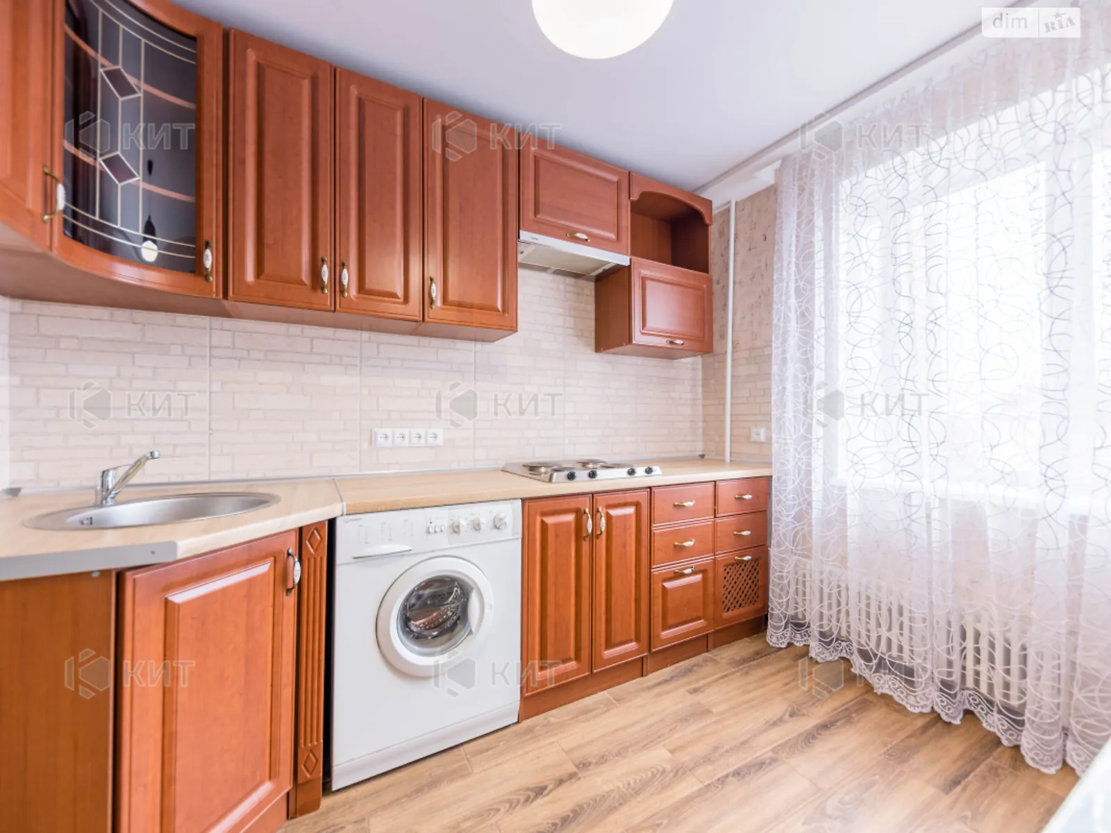 Сдается в аренду 2-комнатная квартира 50 кв. м в Харькове, ул. Гольдберговская, 13 - фото 1