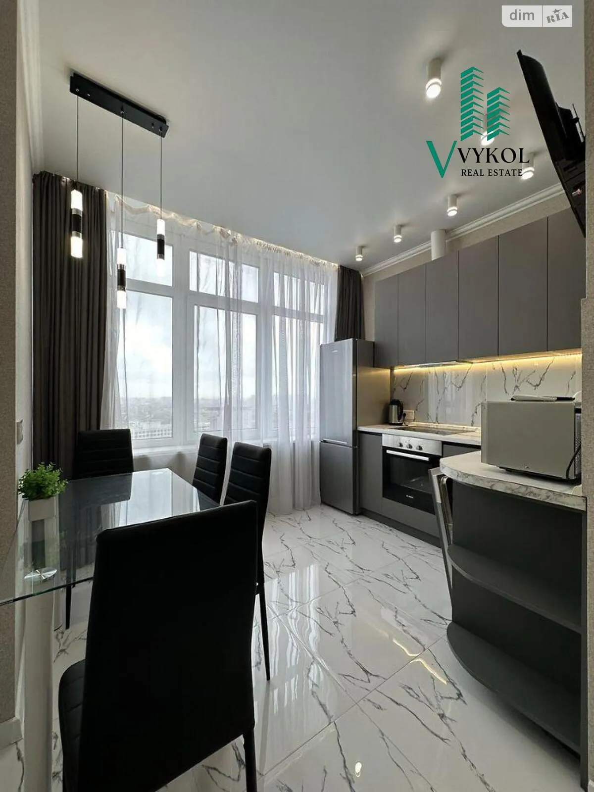 Сдается в аренду 1-комнатная квартира 40 кв. м в Одессе, ул. Валерия Самофалова, 16А/4 - фото 1