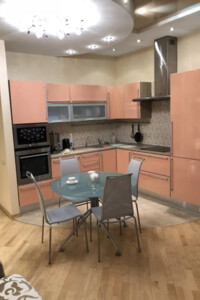 Долгосрочная аренда квартиры, Киев, р‑н. Новое строение, ст.м. Олимпийская, Антоновича (Горького) улица, дом 72