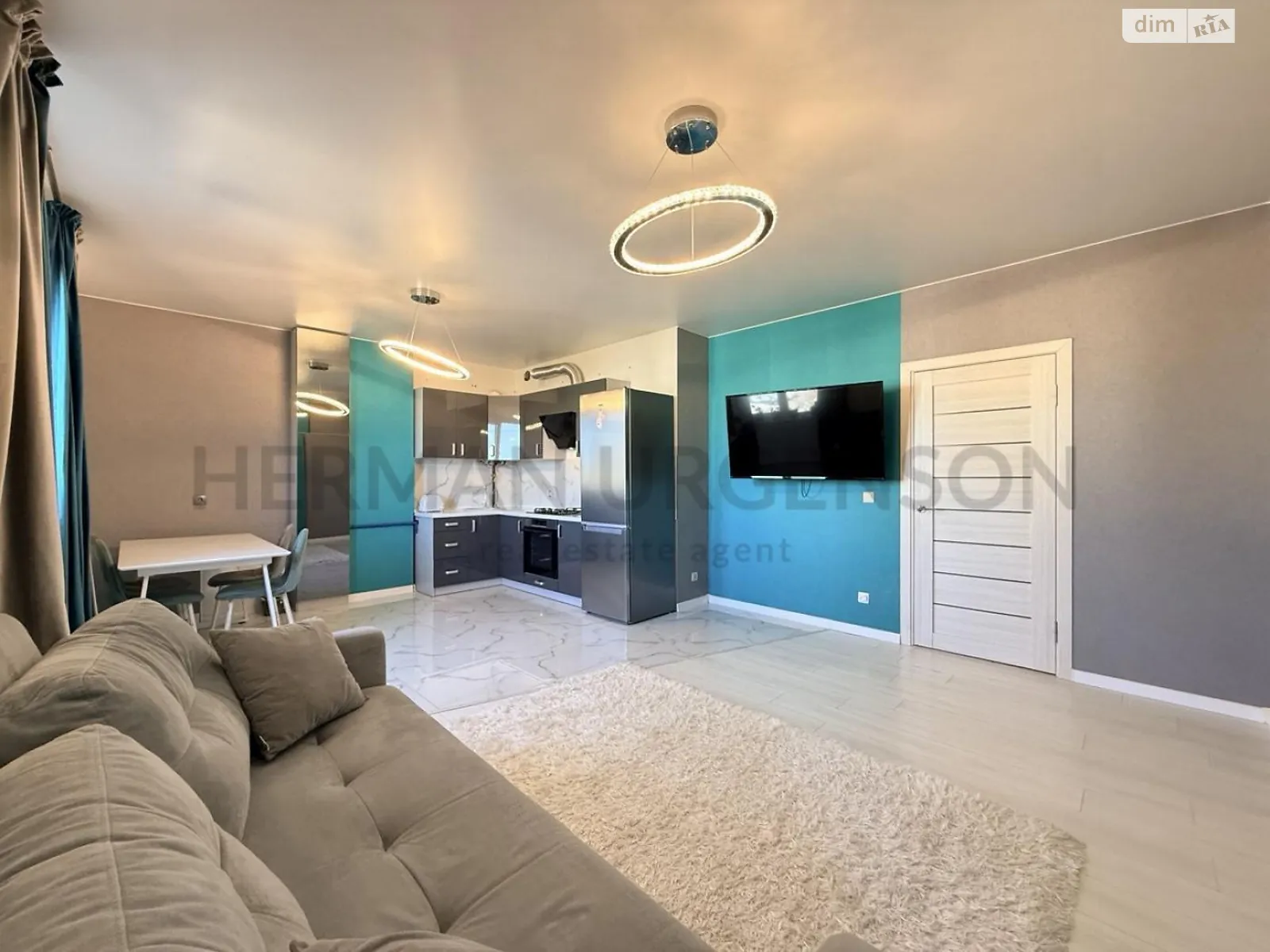 Продається 1-кімнатна квартира 55 кв. м у Ужгороді, цена: 94990 $ - фото 1