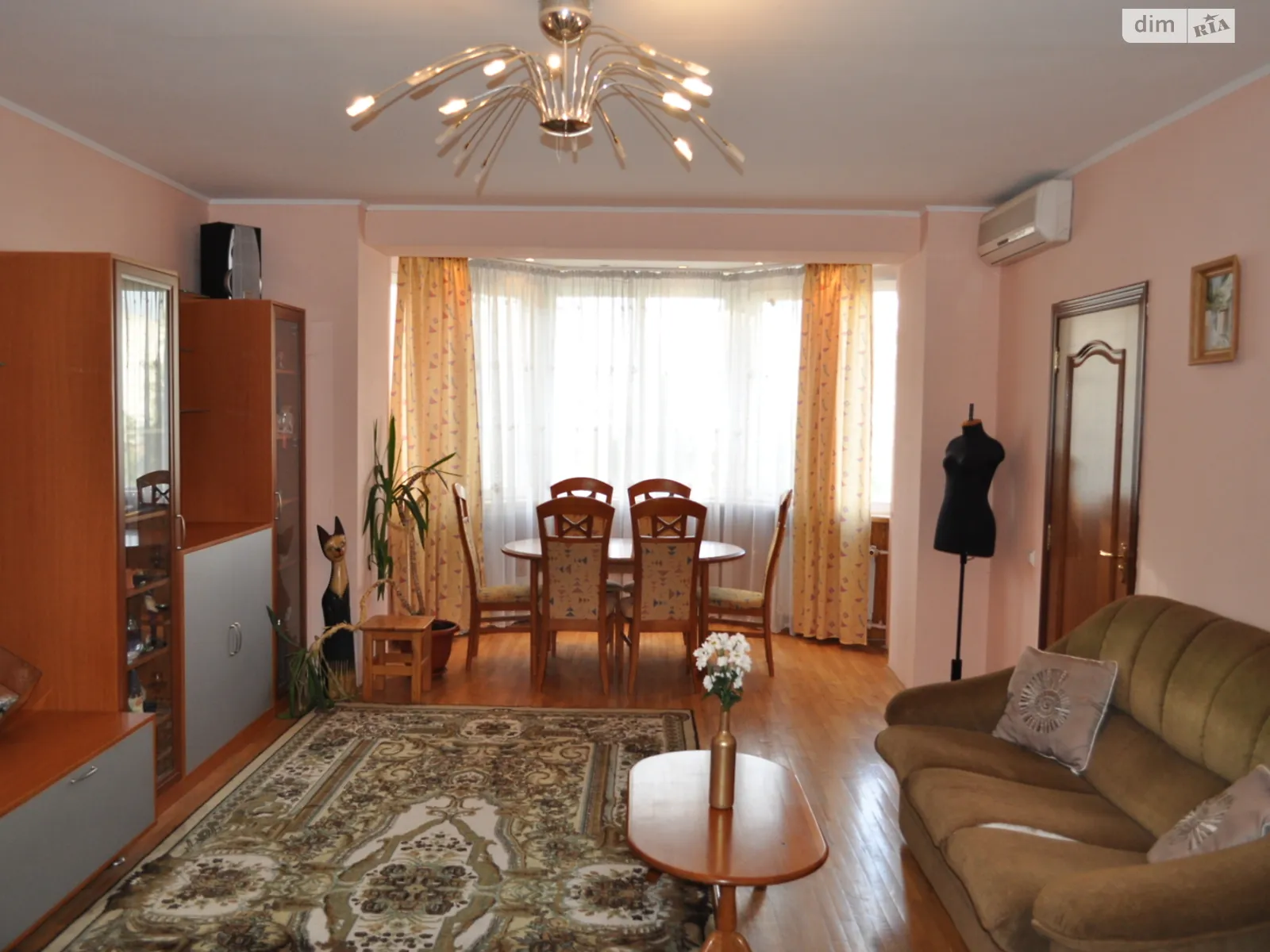 Продается 3-комнатная квартира 102.4 кв. м в Киеве, ул. Левка Лукьяненко - фото 1