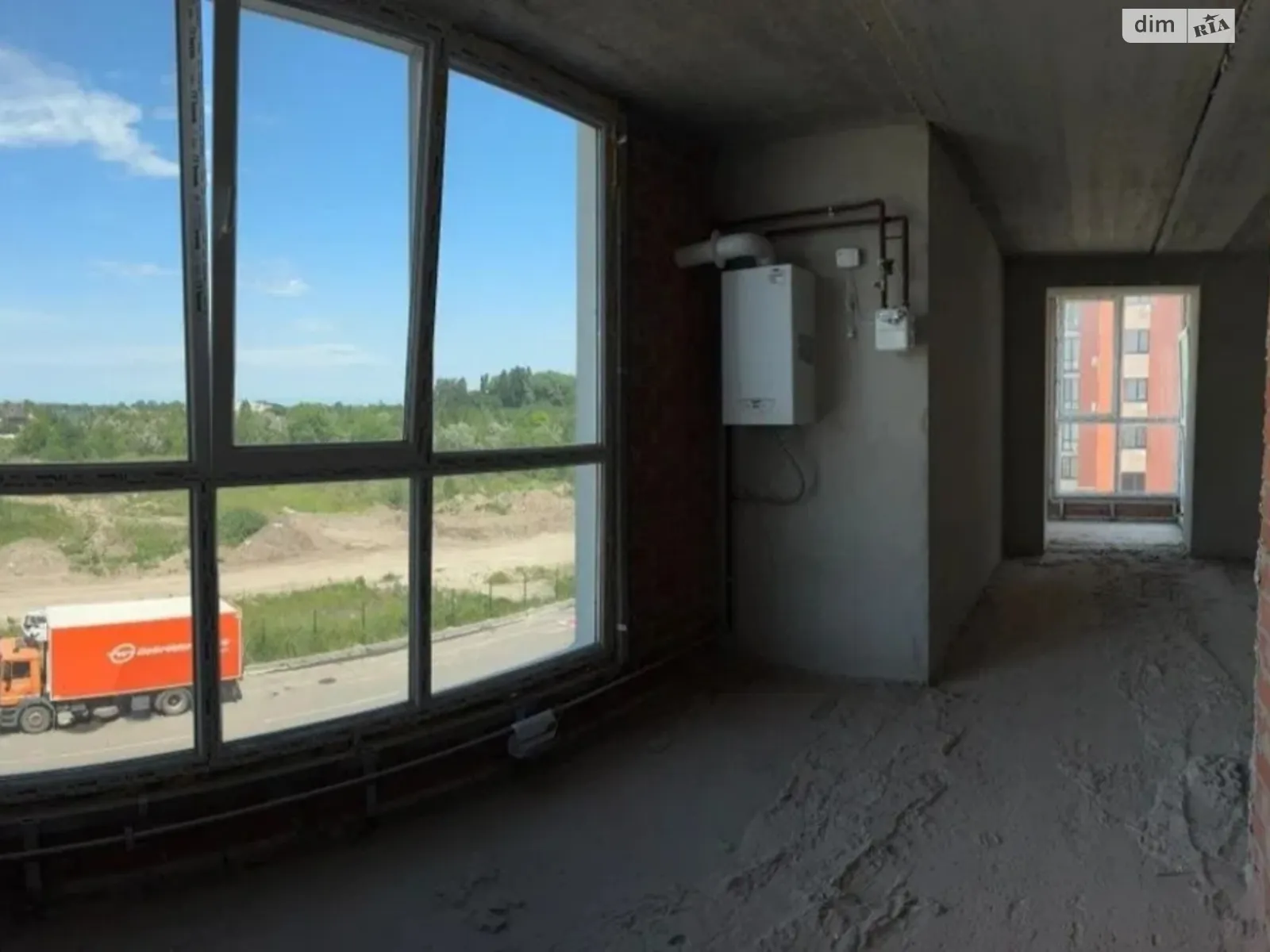 Продается 1-комнатная квартира 52 кв. м в Слобожанском, ул. Содружества, 5 - фото 1