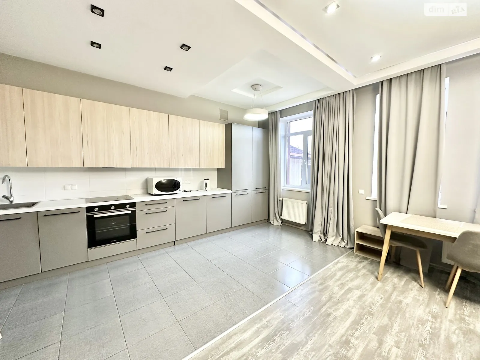 3-кімнатна квартира 85 кв. м у, цена: 800 $ - фото 1