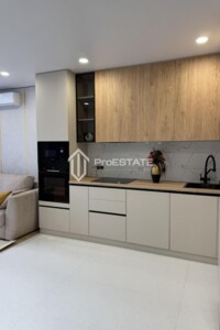 Продажа квартиры, Киев, р‑н. Подольский, Александра Олеся улица, дом 27А