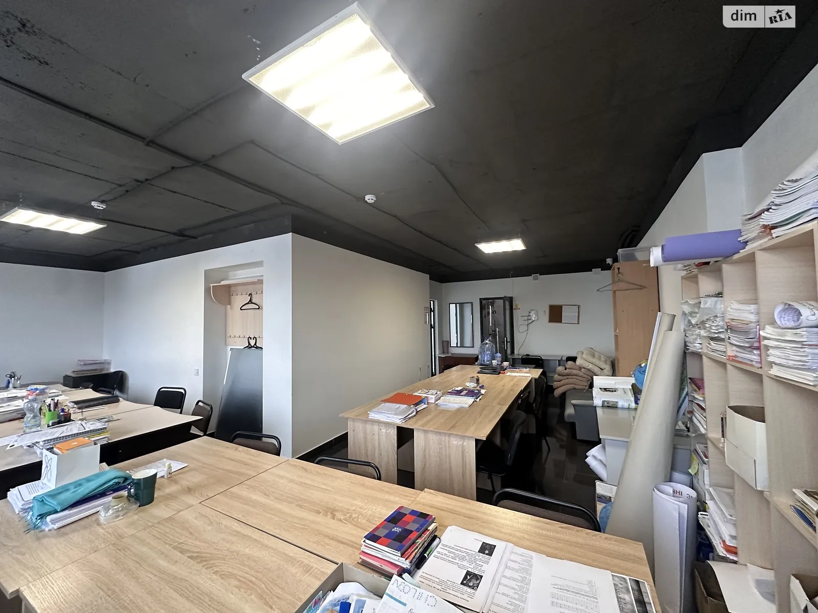 Сдается в аренду офис 70 кв. м в бизнес-центре, цена: 42000 грн - фото 1