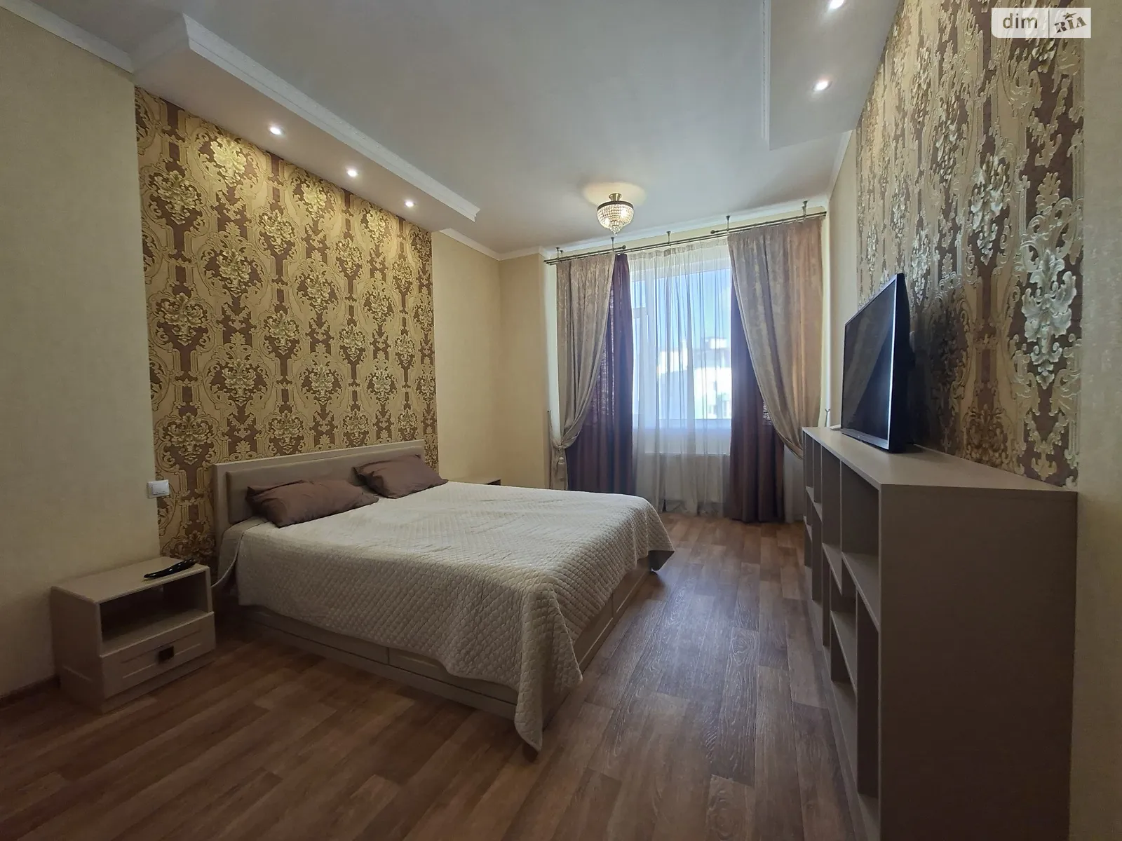 Продается 3-комнатная квартира 90 кв. м в Крыжановка, ул. Марсельская - фото 1