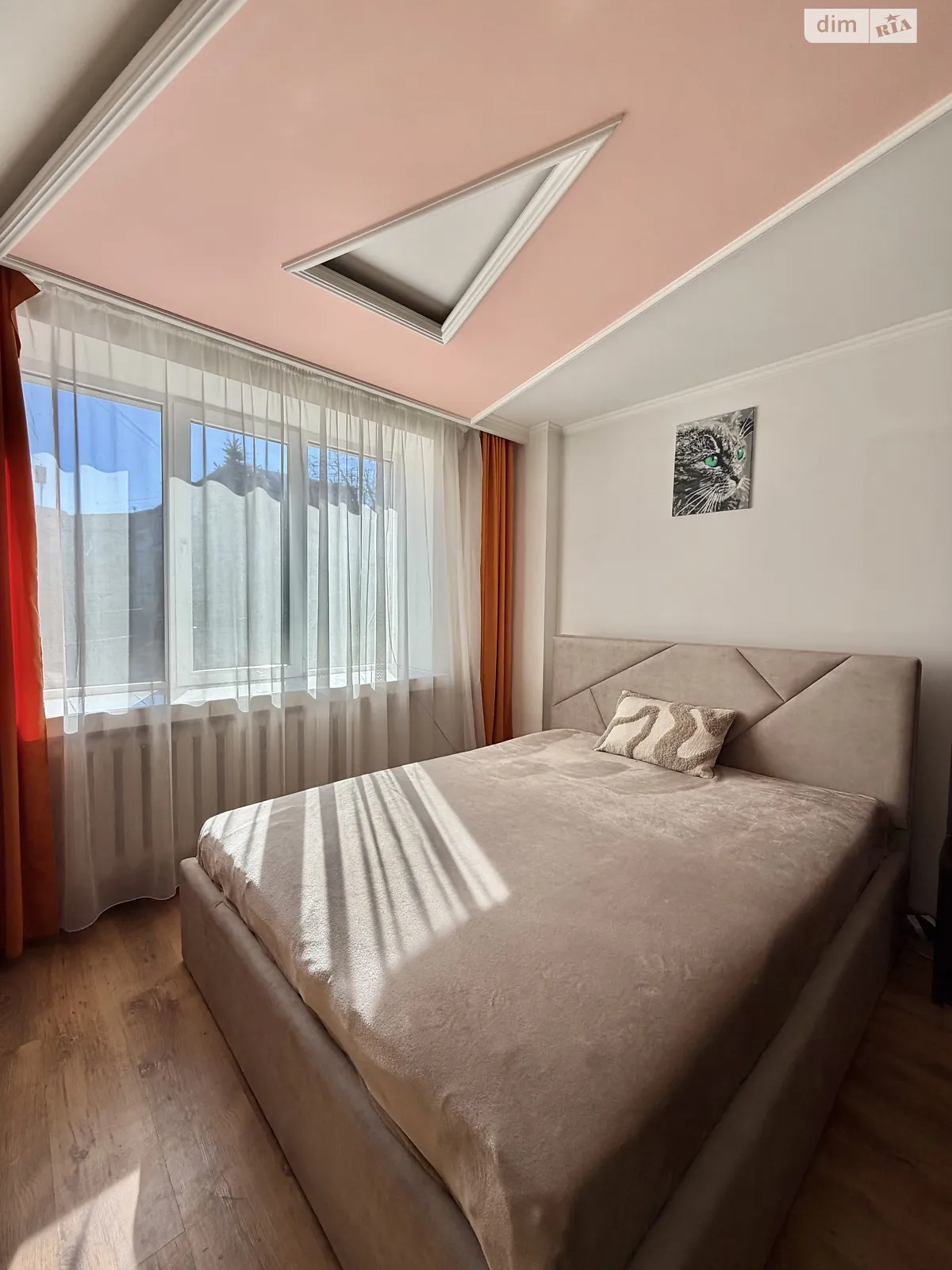 Сдается в аренду 1-комнатная квартира 55 кв. м в Черновцах, ул. Сергея Скальда(Комарова Владимира), 31 - фото 1