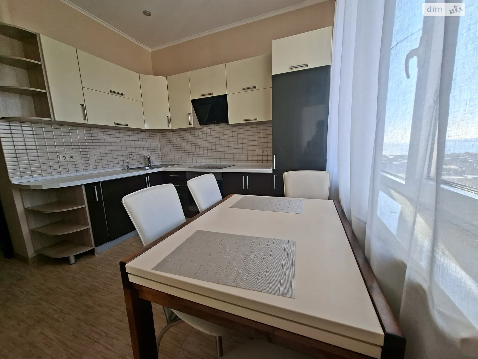 Продается 1-комнатная квартира 40 кв. м в Крыжановка, ул. Марсельская - фото 1