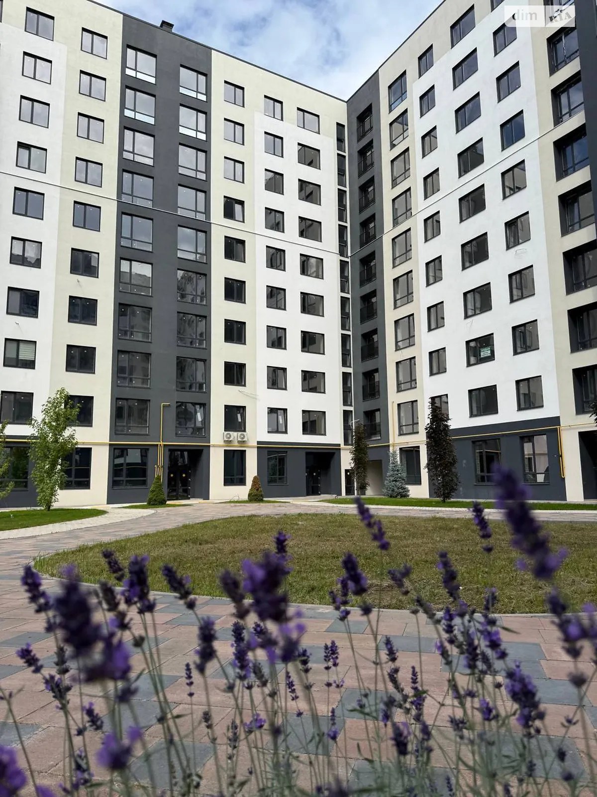 Продается 1-комнатная квартира 40.1 кв. м в Буче, ул. Николая Мозгового, 2 - фото 1