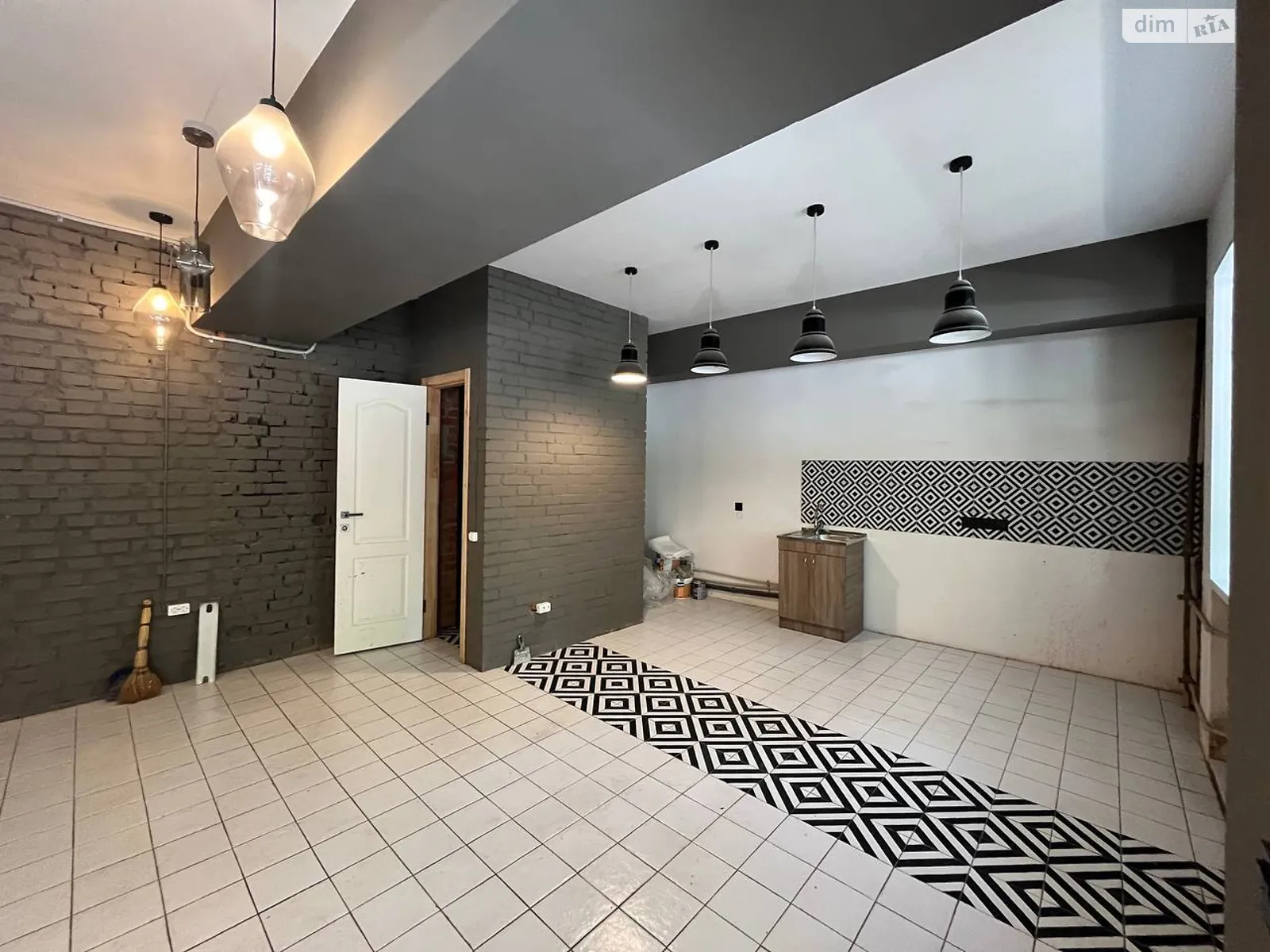 Продается помещения свободного назначения 30.7 кв. м в 1-этажном здании, цена: 28000 $ - фото 1