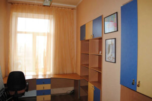 Довгострокова оренда квартири, Київ, р‑н. Поділ, ст.м. Контрактова площа, Нижній Вал вулиця, буд. 37/20