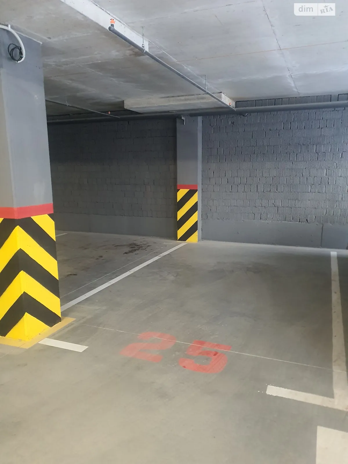 Сдается в аренду подземный паркинг под легковое авто на 12.5 кв. м, цена: 2500 грн - фото 1
