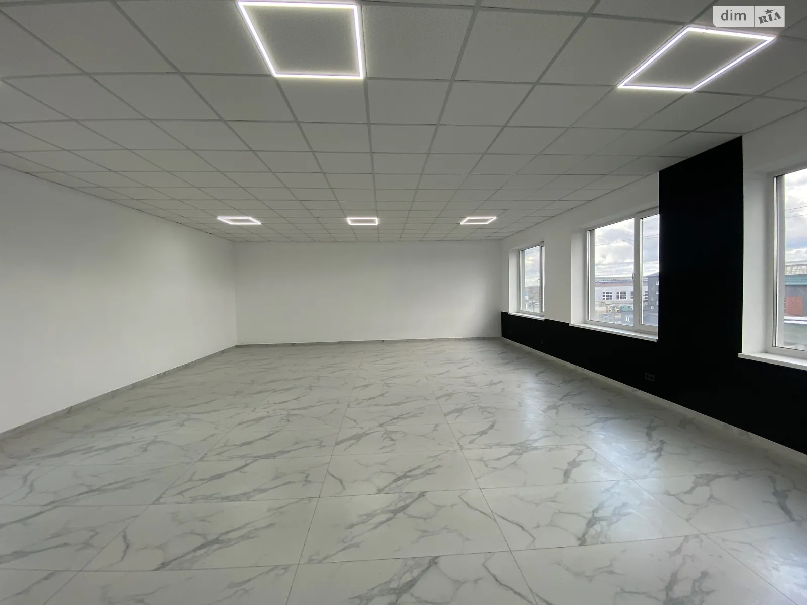 Сдается в аренду помещения свободного назначения 115 кв. м в 3-этажном здании, цена: 23000 грн - фото 1