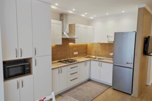 Долгосрочная аренда квартиры, Ивано-Франковск, р‑н. Центр, Бандеры Степана улица, дом 77В