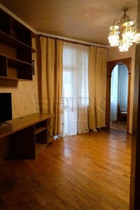 Продаж квартири, Київ, р‑н. Лук'янівка, ст.м. Лук'янівська, Деревлянська (Якіра) вулиця, буд. 8