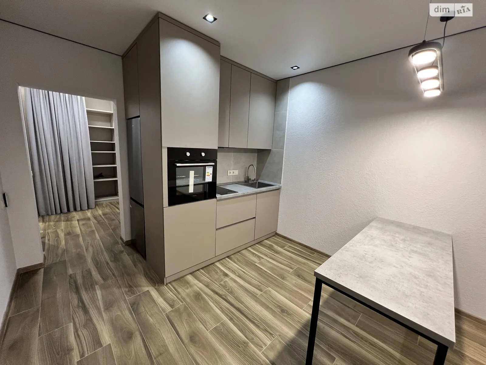 Продается 1-комнатная квартира 35 кв. м в Одессе, ул. Ивана Франко, 40 корпус 1 - фото 1