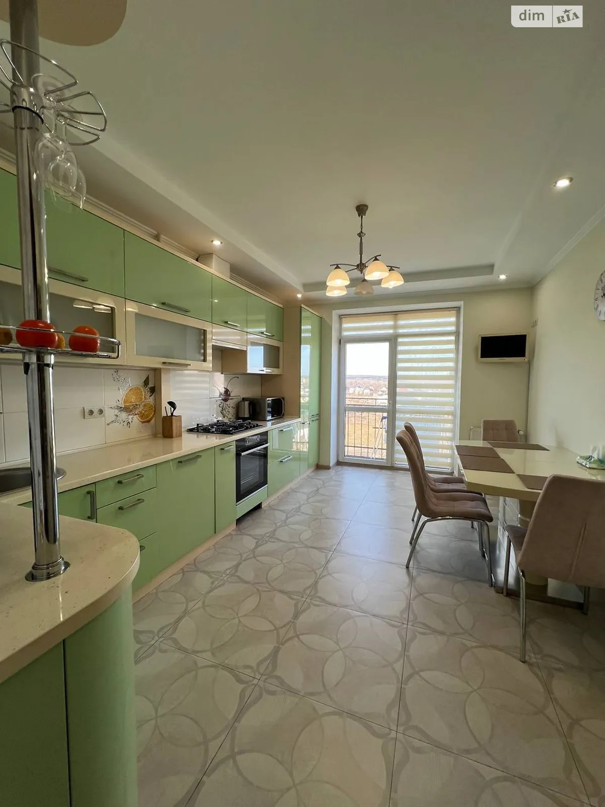 Продается 3-комнатная квартира 65.6 кв. м в Криховцах, ул. Слободская - фото 1