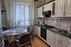 Долгосрочная аренда квартиры, Киев, р‑н. Позняки, ст.м. Позняки, Драгоманова улица, дом 25