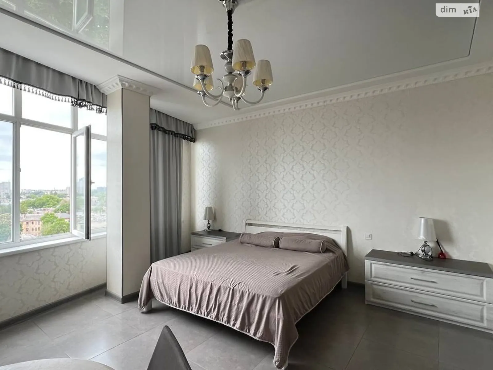 Здається в оренду 1-кімнатна квартира 50.1 кв. м у Одесі, пров. Удільний, 6 - фото 1