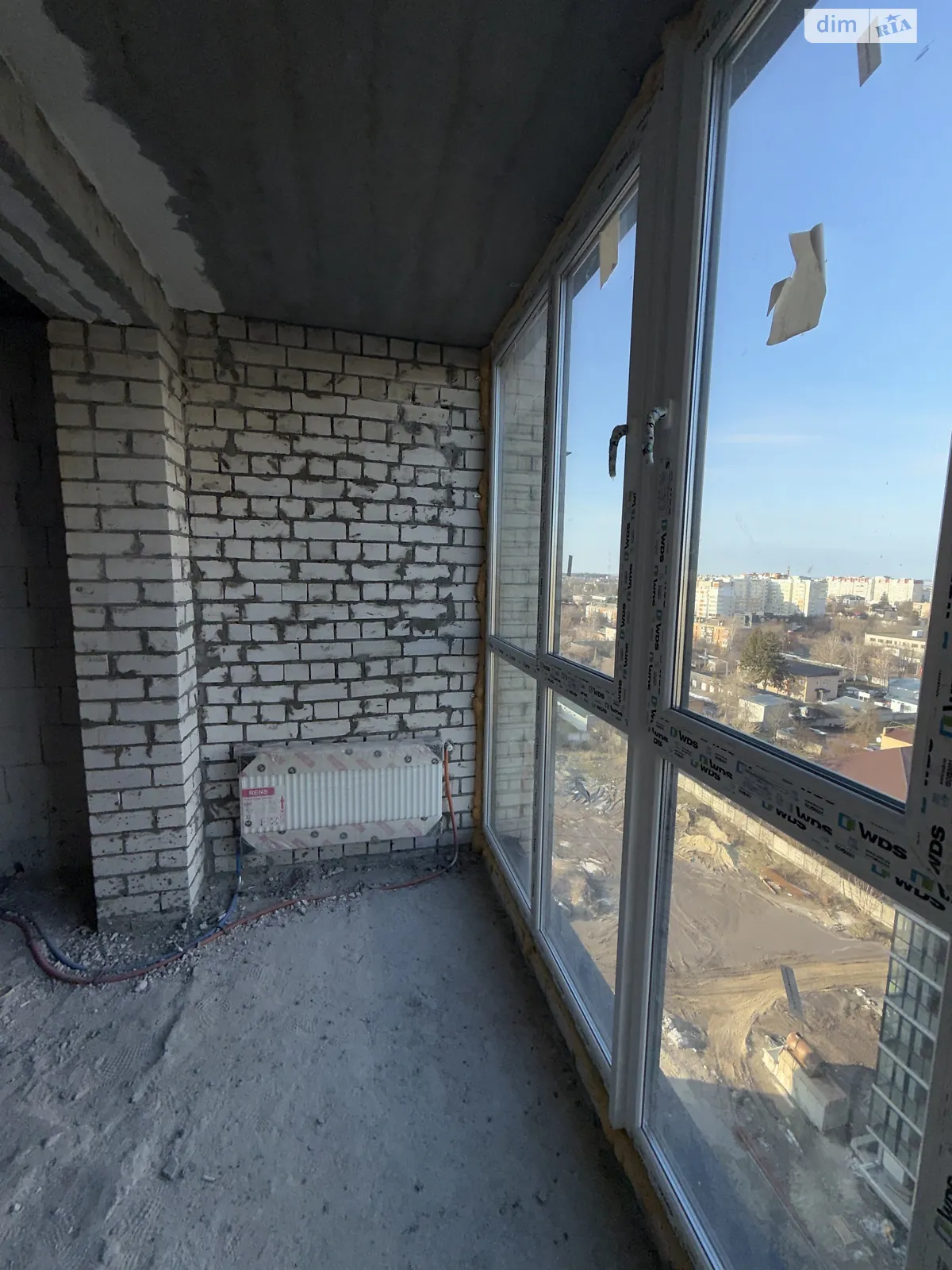 Продається 2-кімнатна квартира 76.8 кв. м у Черкасах, вул. Добровольчих Батальйонів, 203/1 - фото 1