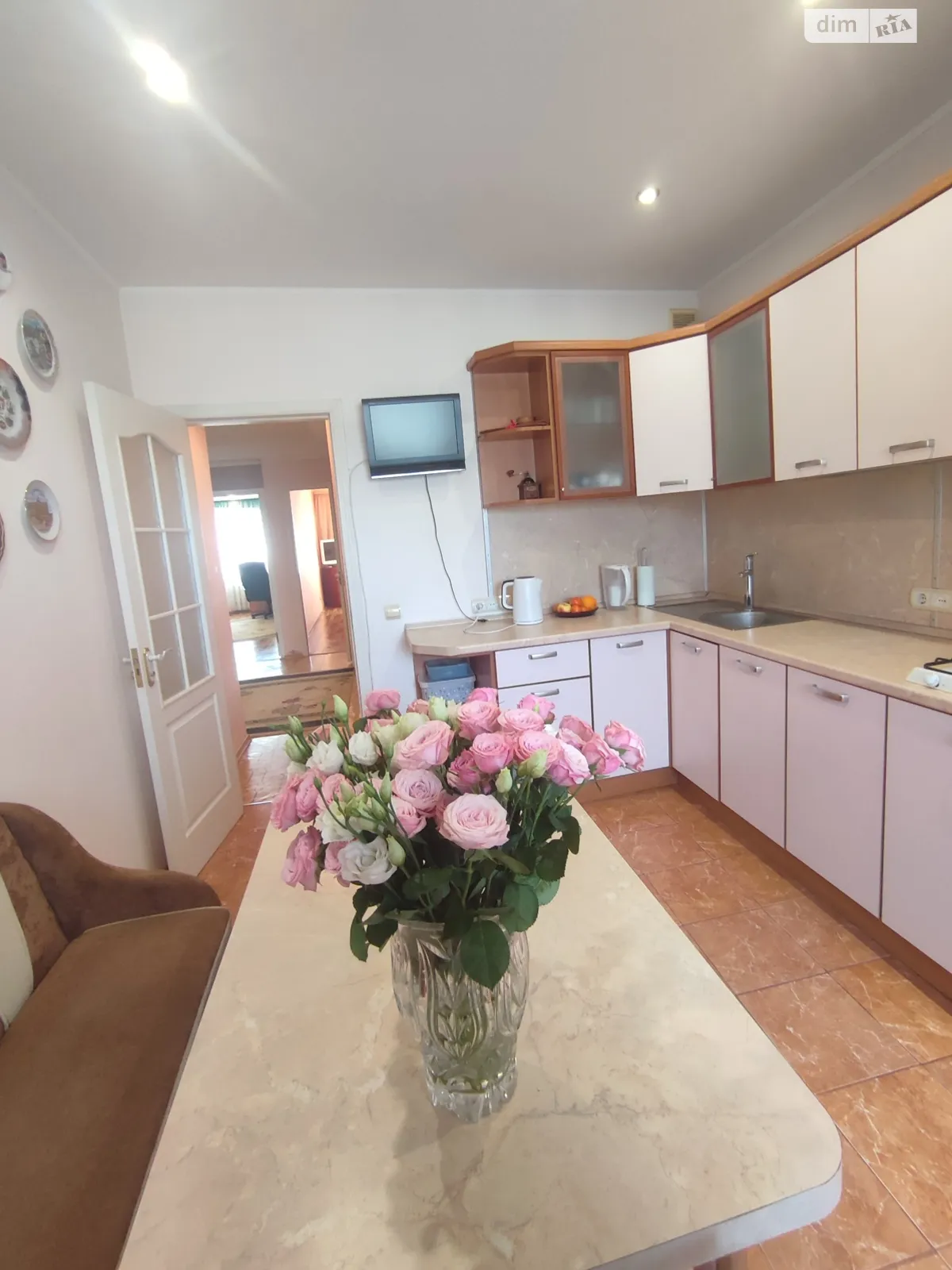 Продается 4-комнатная квартира 119.9 кв. м в Хмельницком, ул. Озерная, 10/1Б - фото 1