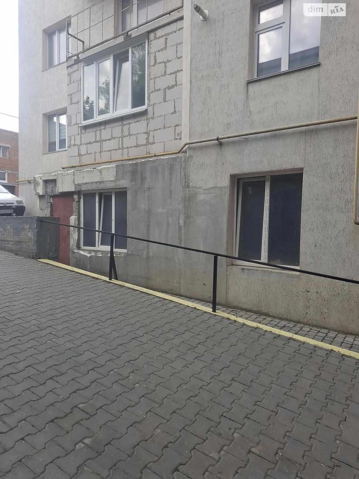 Продается помещения свободного назначения 68.5 кв. м в 10-этажном здании, цена: 26500 $ - фото 1