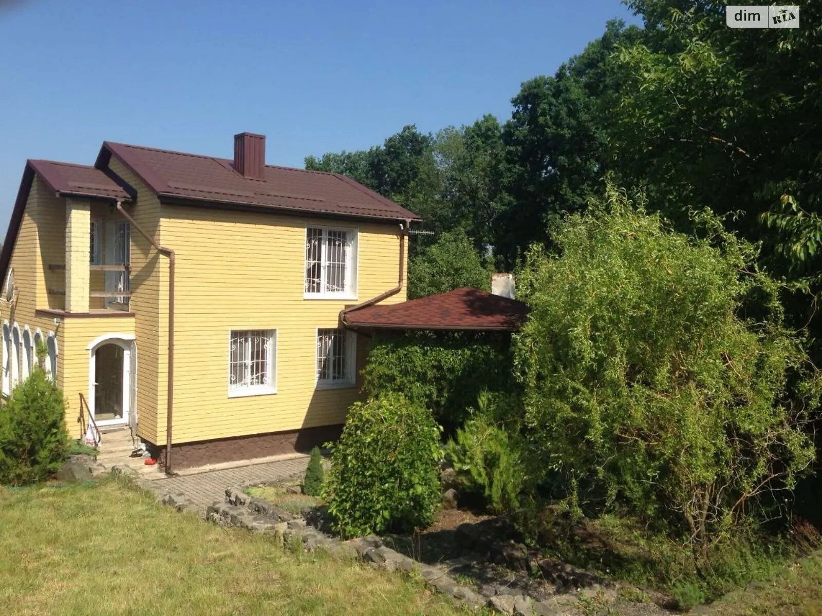 Продается дом на 2 этажа 145 кв. м с камином, цена: 130000 $ - фото 1