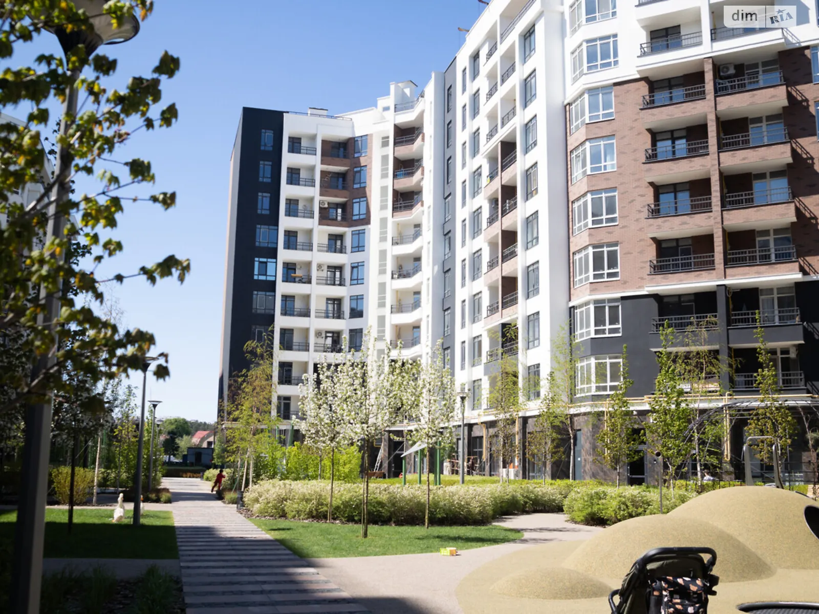 Продается 3-комнатная квартира 72 кв. м в Ирпене, ул. Ольги Кобылянской(Достоевского), 1В - фото 1