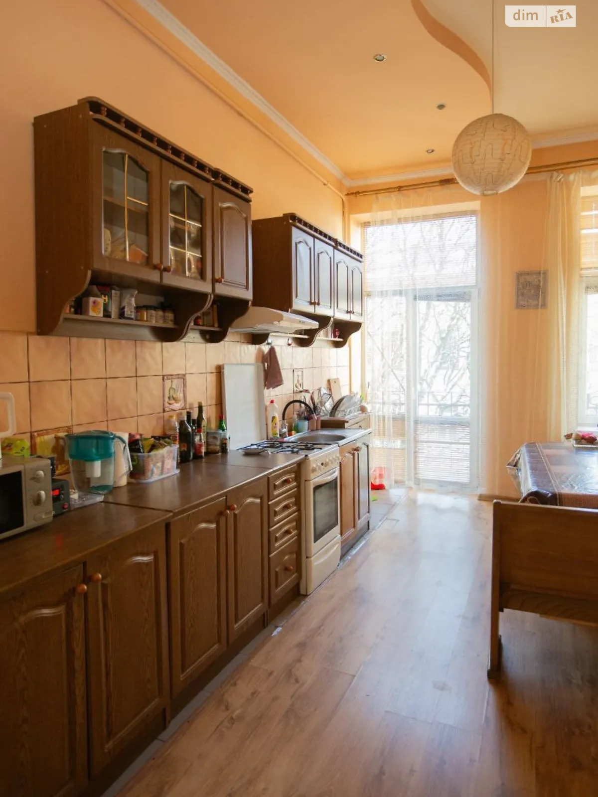 Продається 2-кімнатна квартира 71 кв. м у Львові, вул. Леонтовича, 3 - фото 1