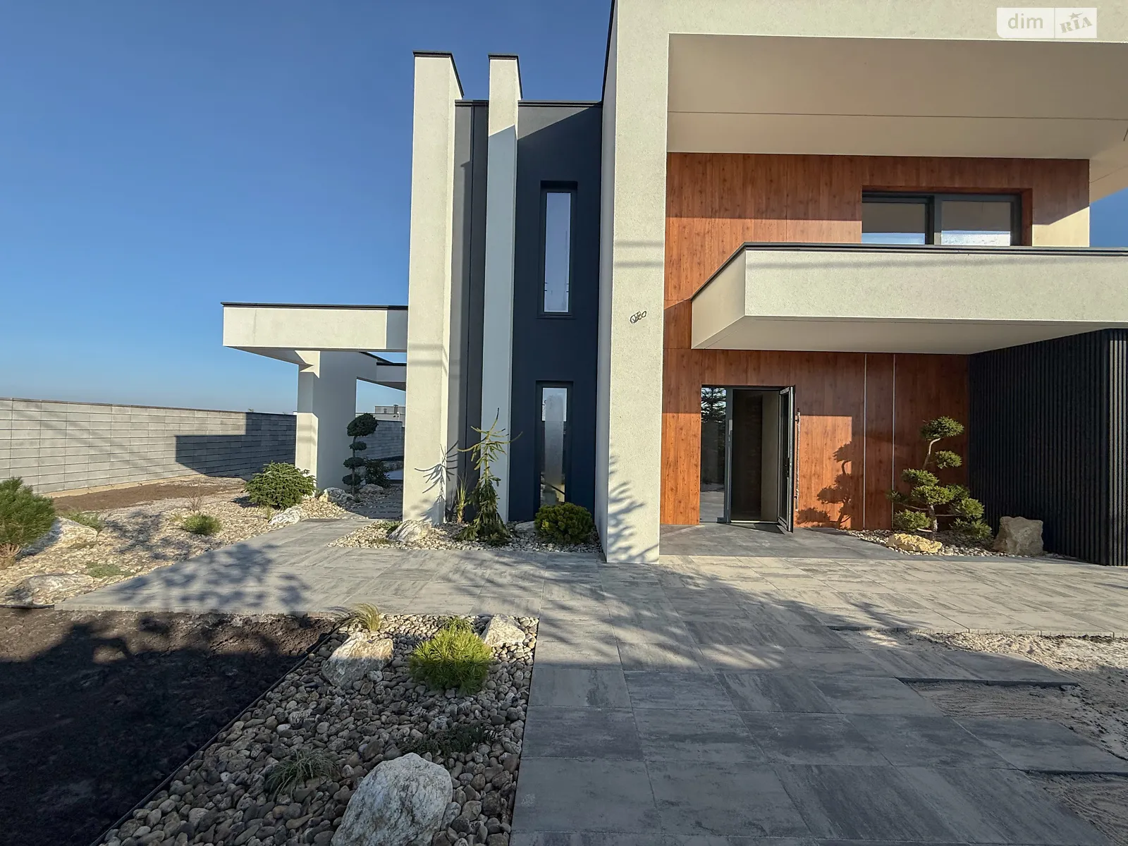 Продается одноэтажный дом 250 кв. м с садом, цена: 385000 $ - фото 1