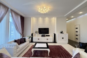 Продаж квартири, Одеса, р‑н. Ланжерон, Гетьмана Сагайдачного бульвар, буд. 5