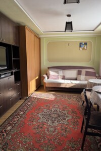 Сниму часть дома долгосрочно в Винницкой области