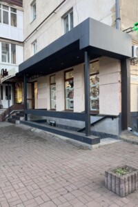 Продажа коммерческого помещения, Ивано-Франковск, р‑н. Центр, Независимости улица, дом 36