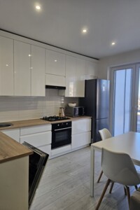 Продажа квартиры, Винница, р‑н. Военный городок, Антонова Олега улица, дом 13Б