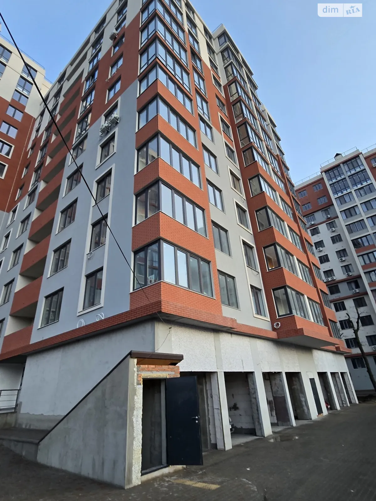 Продается 1-комнатная квартира 40 кв. м в Крыжановка, ул. Николаевская, 3/1 - фото 1