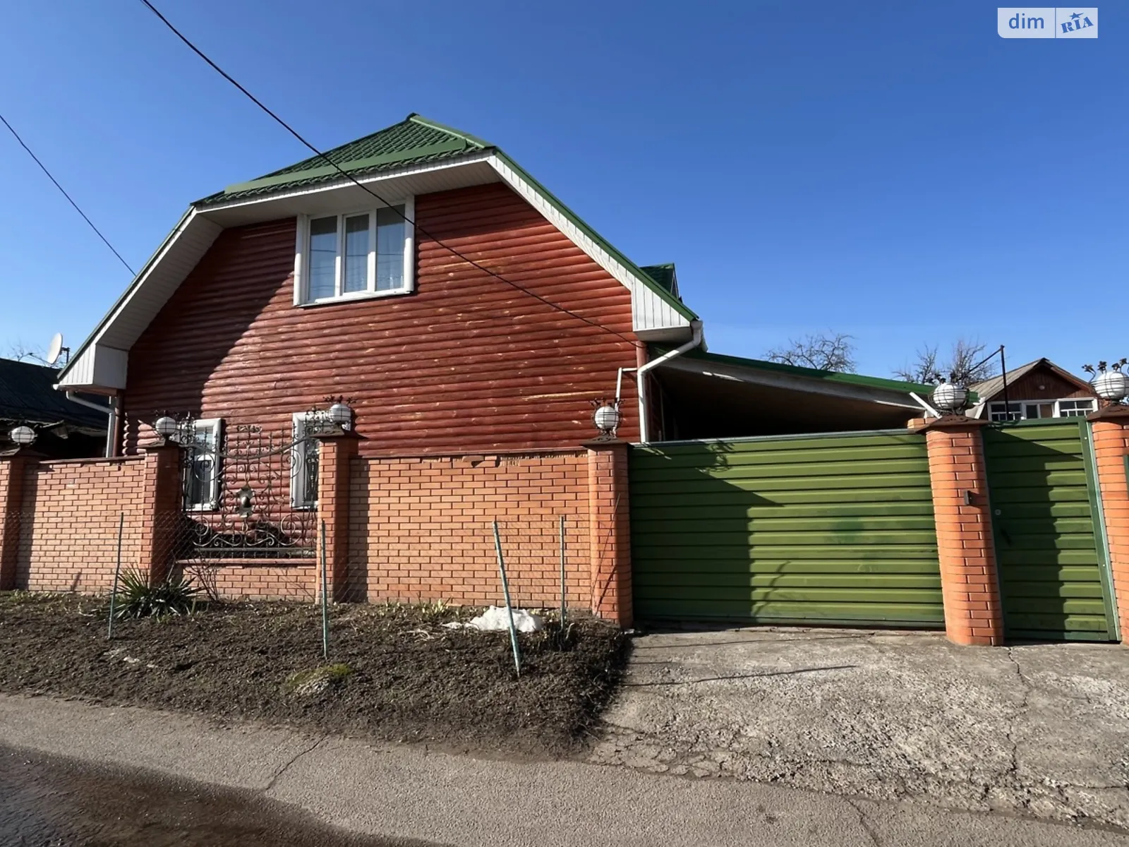 Продается дом на 2 этажа 150 кв. м с садом, цена: 200000 $ - фото 1