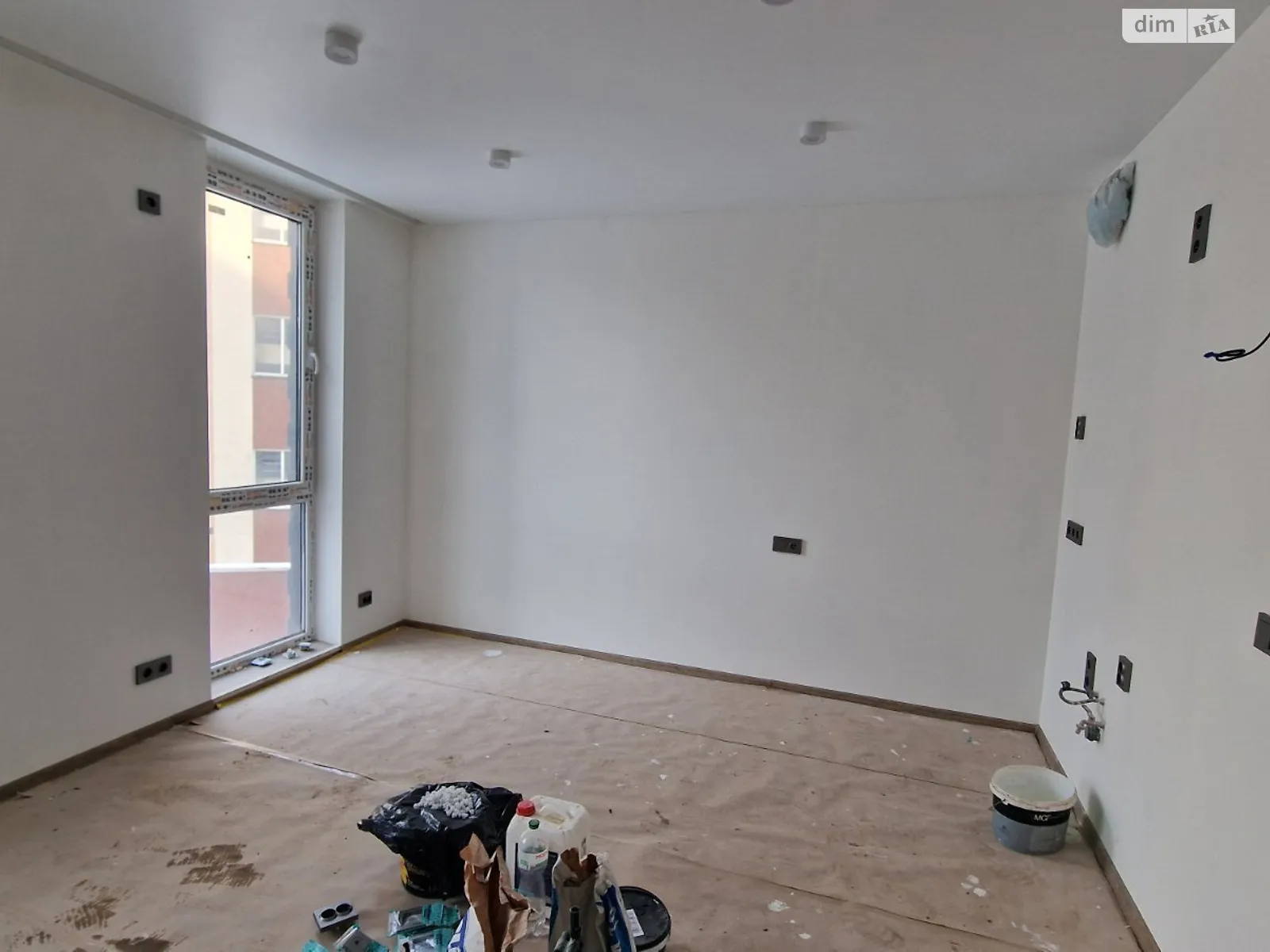 Сдается в аренду помещения свободного назначения 30 кв. м в 12-этажном здании, цена: 550 € - фото 1