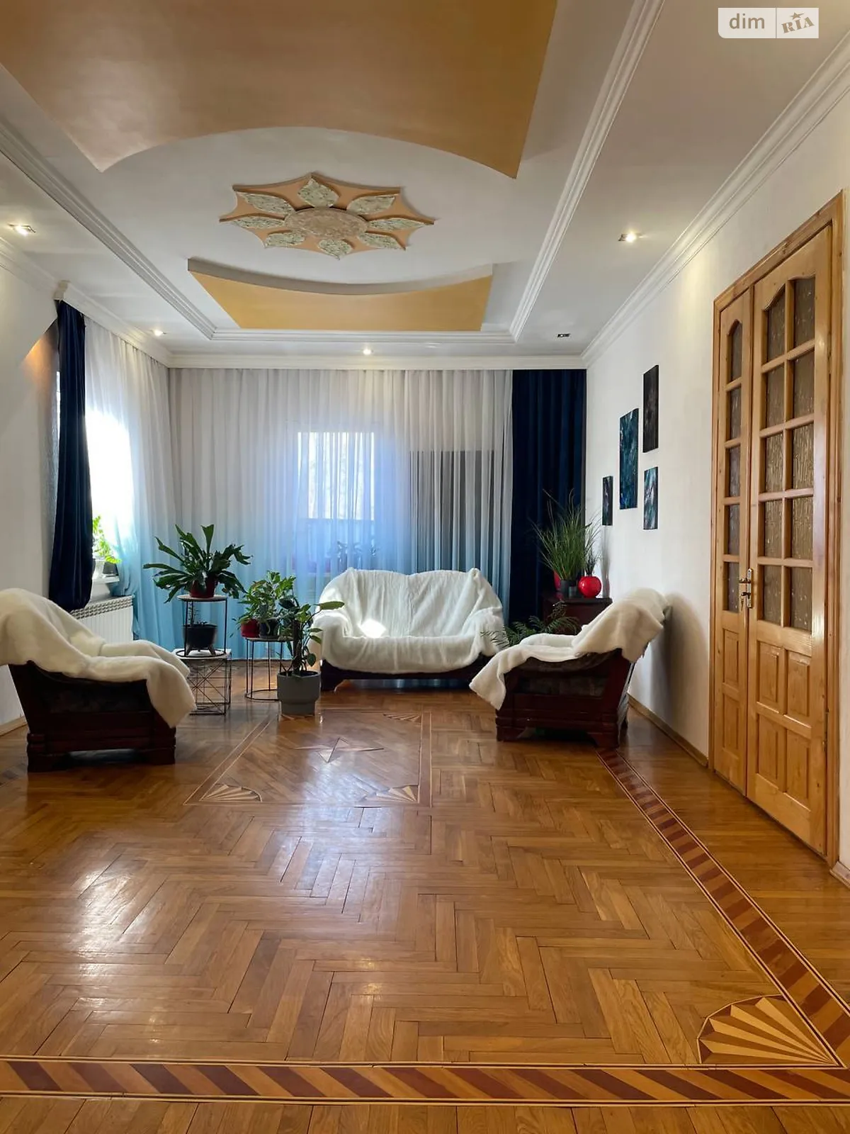 Продается дом на 2 этажа 192.8 кв. м с бассейном, цена: 132000 $ - фото 1