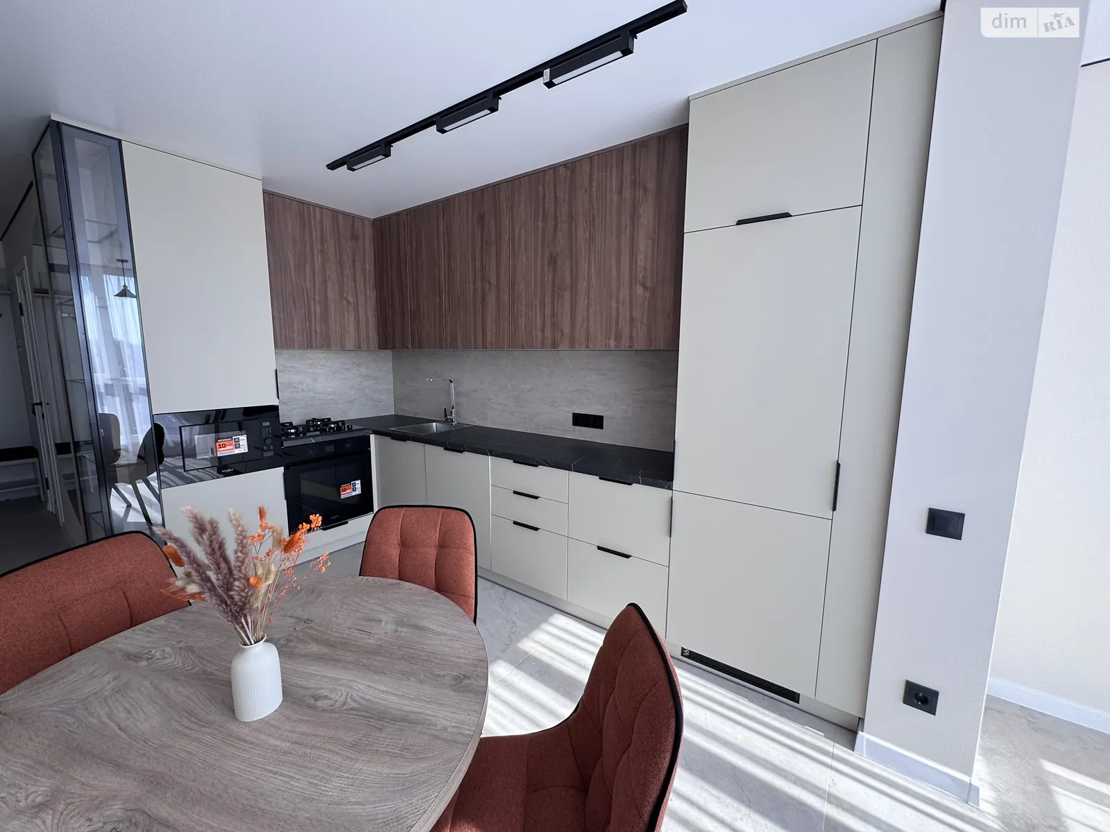 1-комнатная квартира 49 кв. м в Тернополе, просп. Бандеры Степана, 46-48 - фото 1