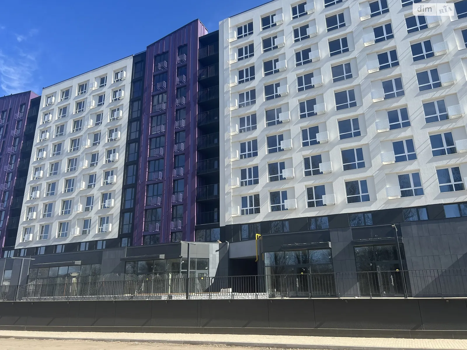 Продается 1-комнатная квартира 42.7 кв. м в Виннице - фото 1