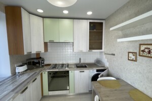 Продаж квартири, Рівне, Крушельницької Соломії вулиця, буд. 73, кв. 86