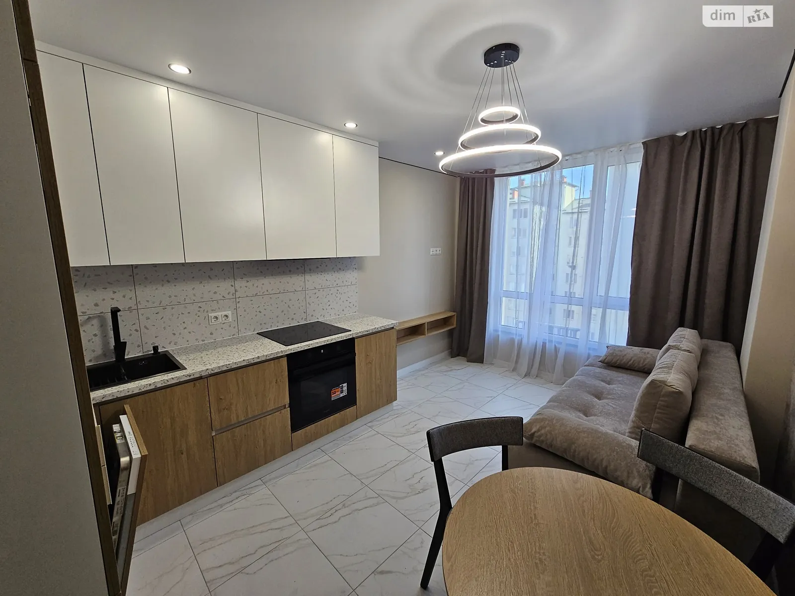 Продается 1-комнатная квартира 43.5 кв. м в Ивано-Франковске, ул. Вовчинецька, 223А - фото 1