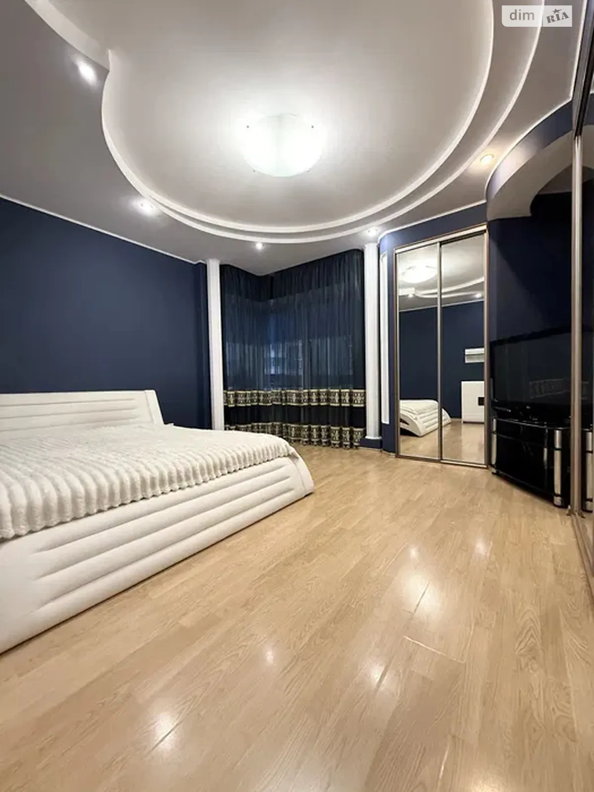 Продается 2-комнатная квартира 72.1 кв. м в Киеве, ул. Левка Лукьяненко, 29В - фото 1