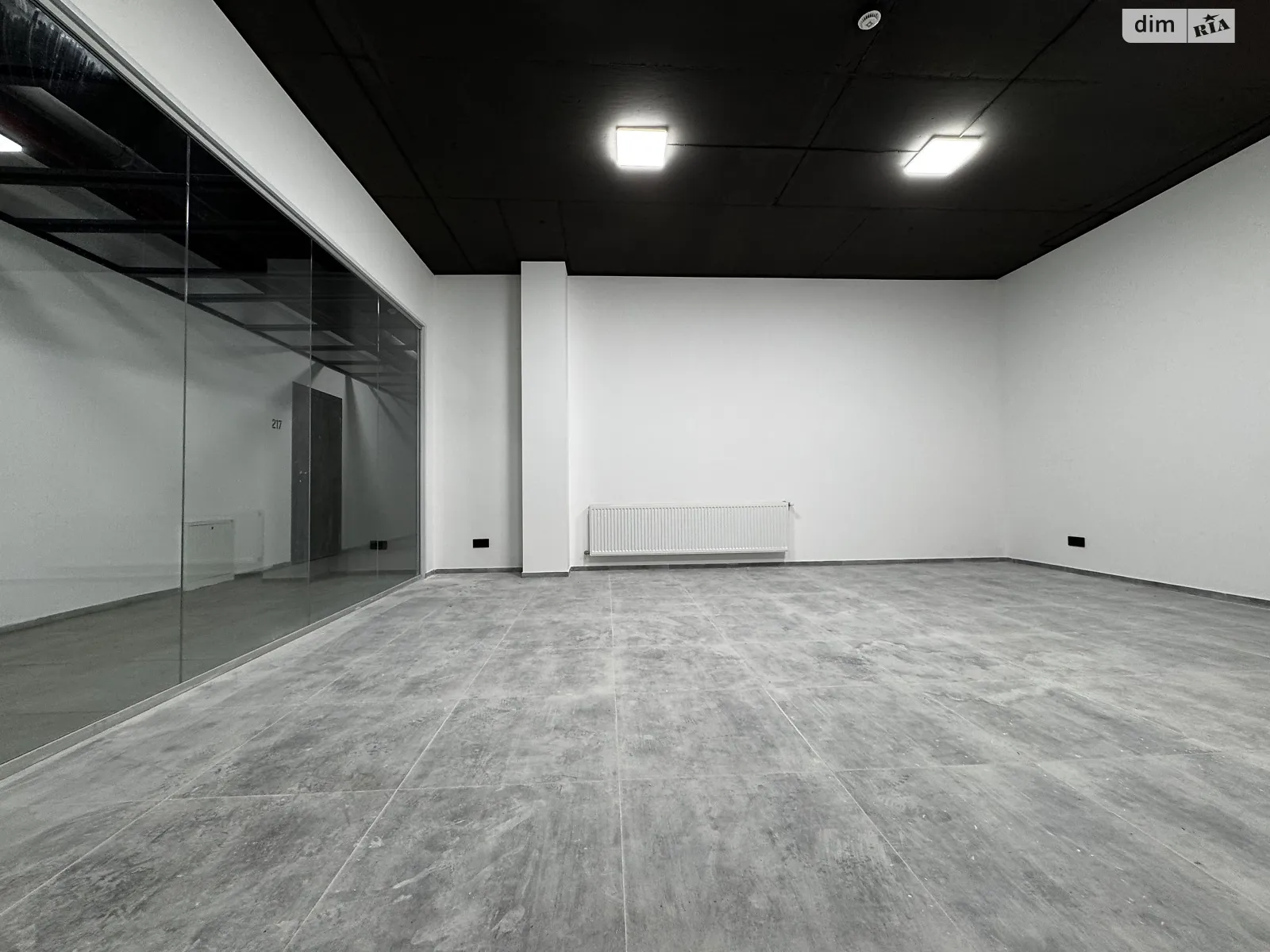 Сдается в аренду офис 35 кв. м в бизнес-центре, цена: 14000 грн - фото 1